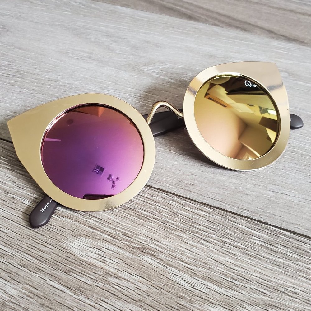 Quay Tainted Love Sunglasses in Gold NWT! - Picture 2 of 4